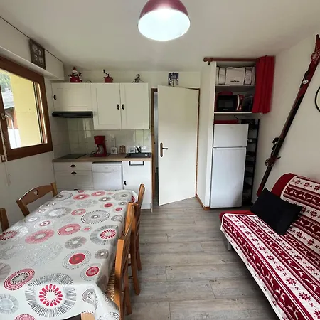 Cosy Avec Terrasse Pour 4 Personnes Et Parking A - Fr-1-198-88 Appartement *